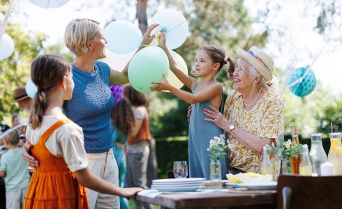 Tips for Hosting a Successful Backyard Party